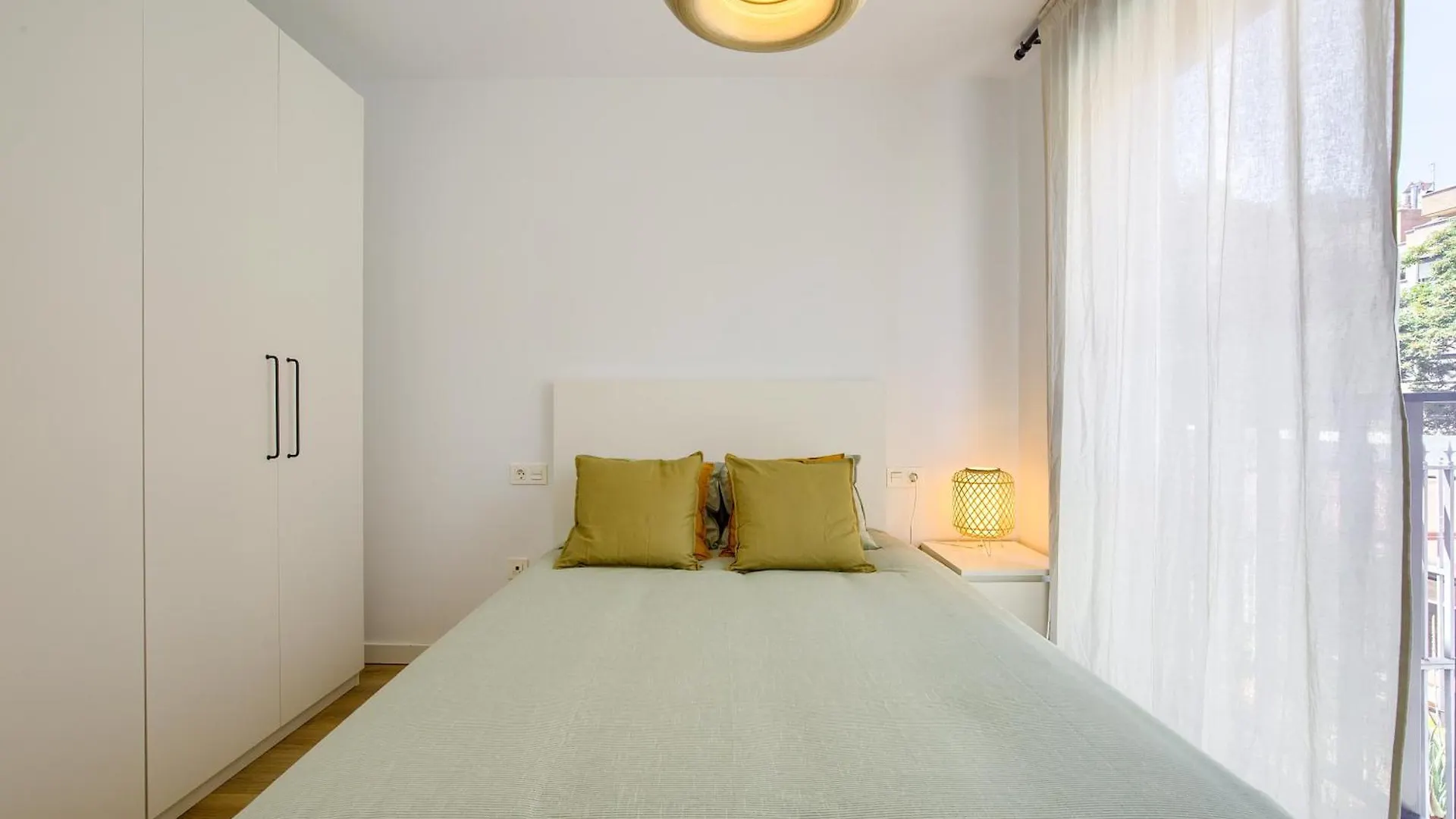 Aparthotel Edmond Vibes Airport - Ifema Hub