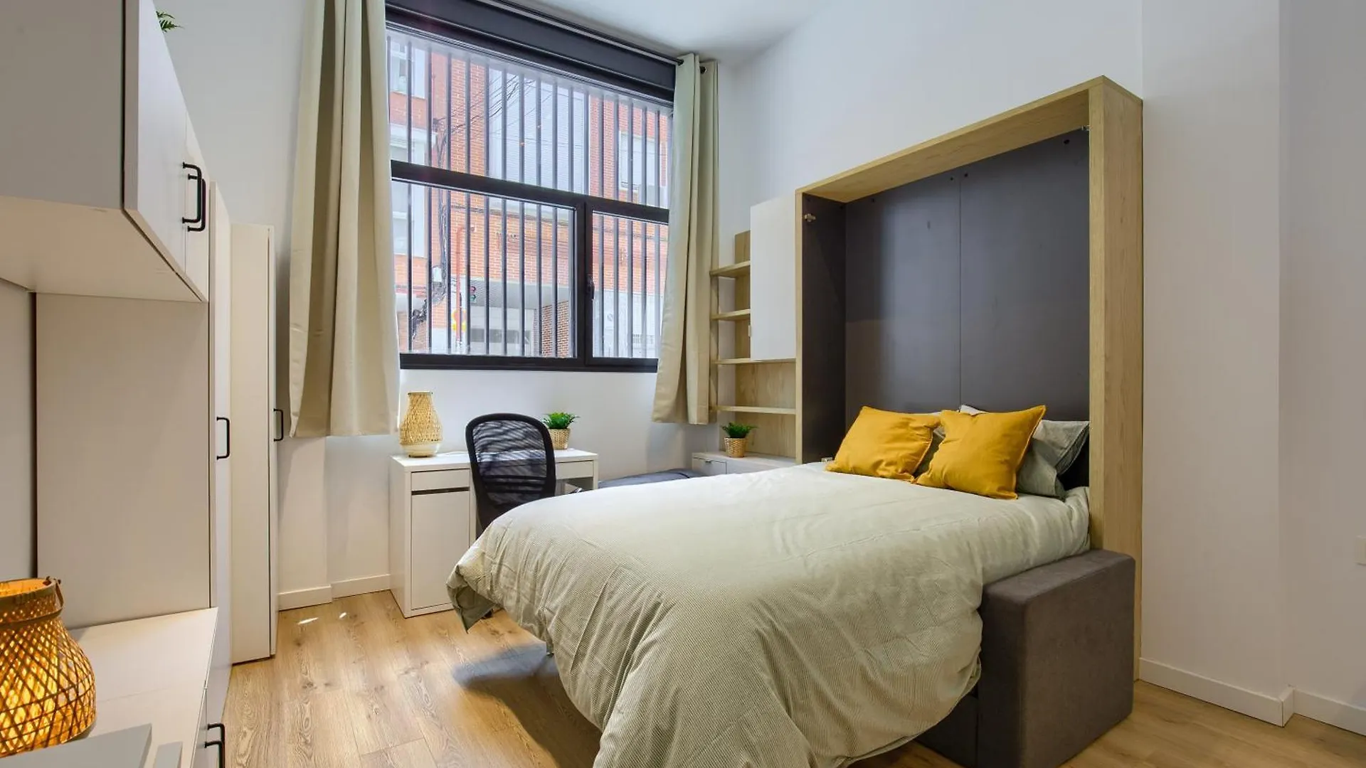 Aparthotel Edmond Vibes Airport - Ifema Hub