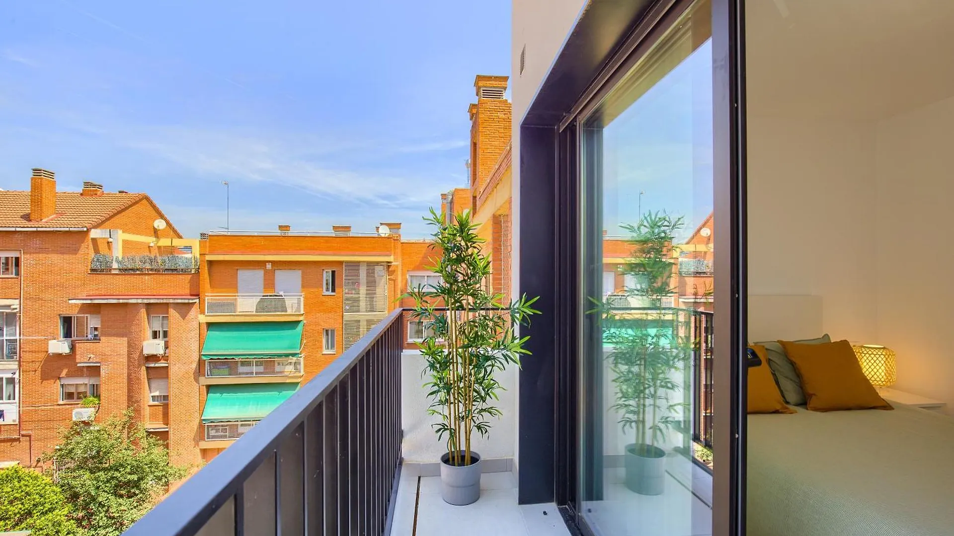 Aparthotel Edmond Vibes Airport - Ifema Hub Spain