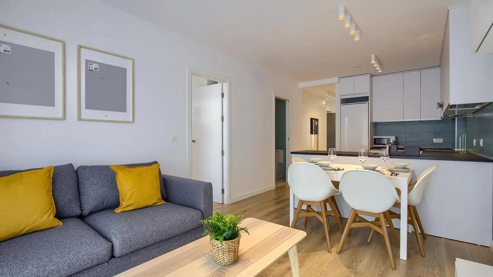 Aparthotel Edmond Vibes Airport - Ifema Hub Spain