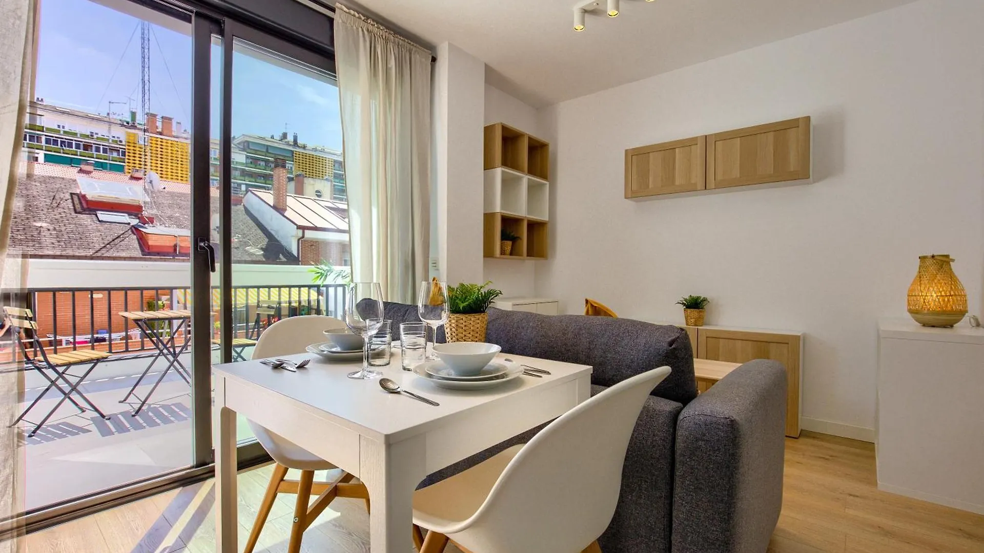 Aparthotel Edmond Vibes Airport - Ifema Hub